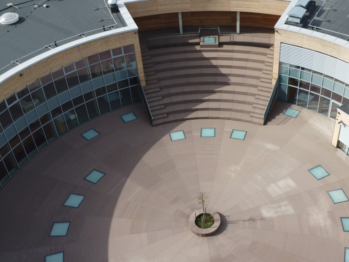 Takterrasse på Tauralaukis skole — bilde 2