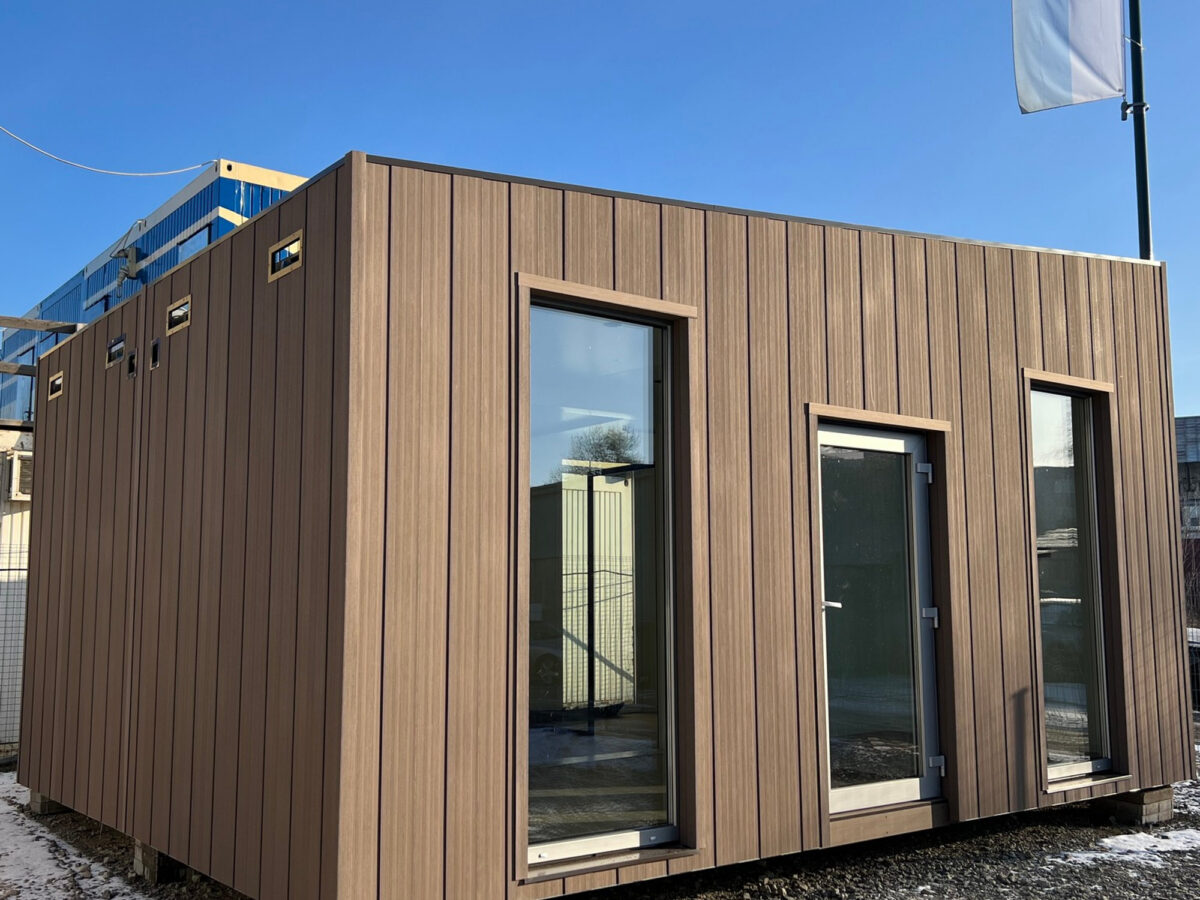 Kontorpaviljong kledd med AD — bilde 4