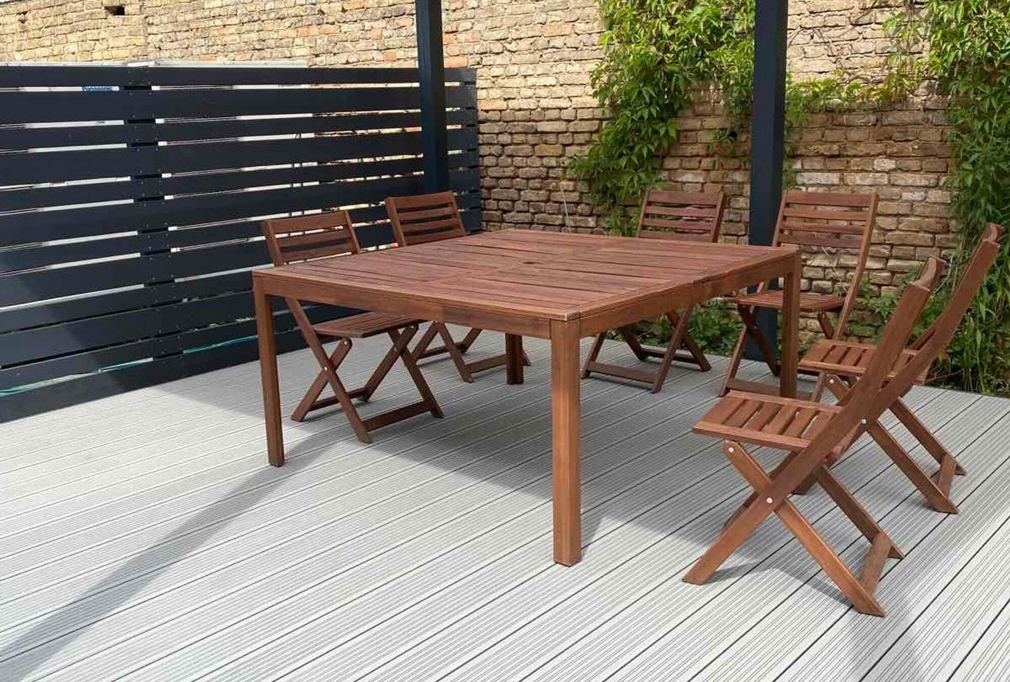 Terrasse i bedriftens gårdsrom — bilde 2